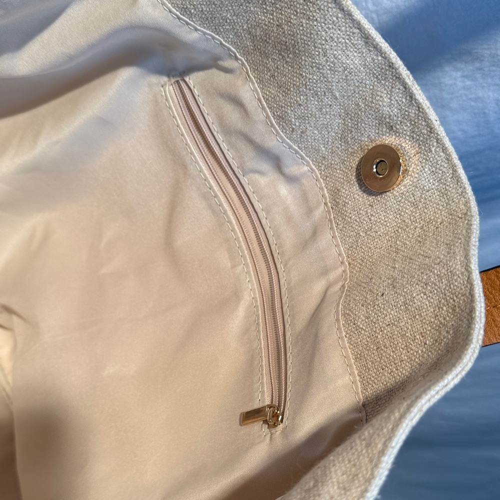 Canvas 'VACAY' Tote with Tan Leather Handles - Picture 6 of 14